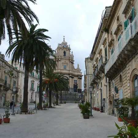 Giumbabulla Luxury House Bed & Breakfast Ragusa Exterior photo