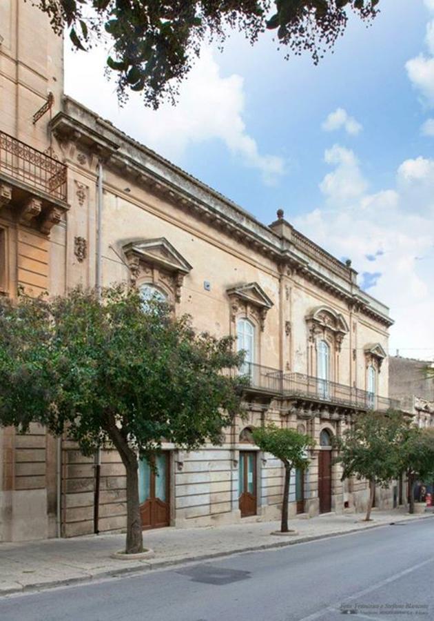 Giumbabulla Luxury House Bed & Breakfast Ragusa Exterior photo